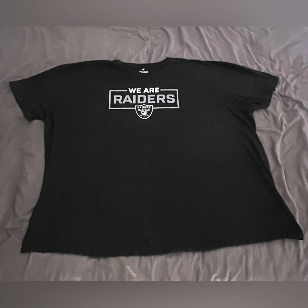 Las Vegas Raiders NFL t-shirt 5XL - Picture 1 of 4